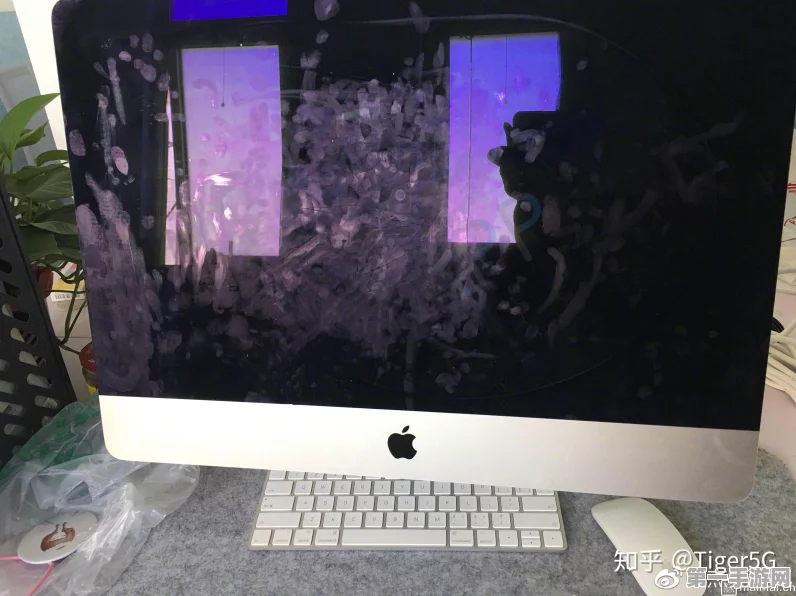 MacBook Pro清洁秘籍！轻松去除苹果电脑屏幕脏污✨